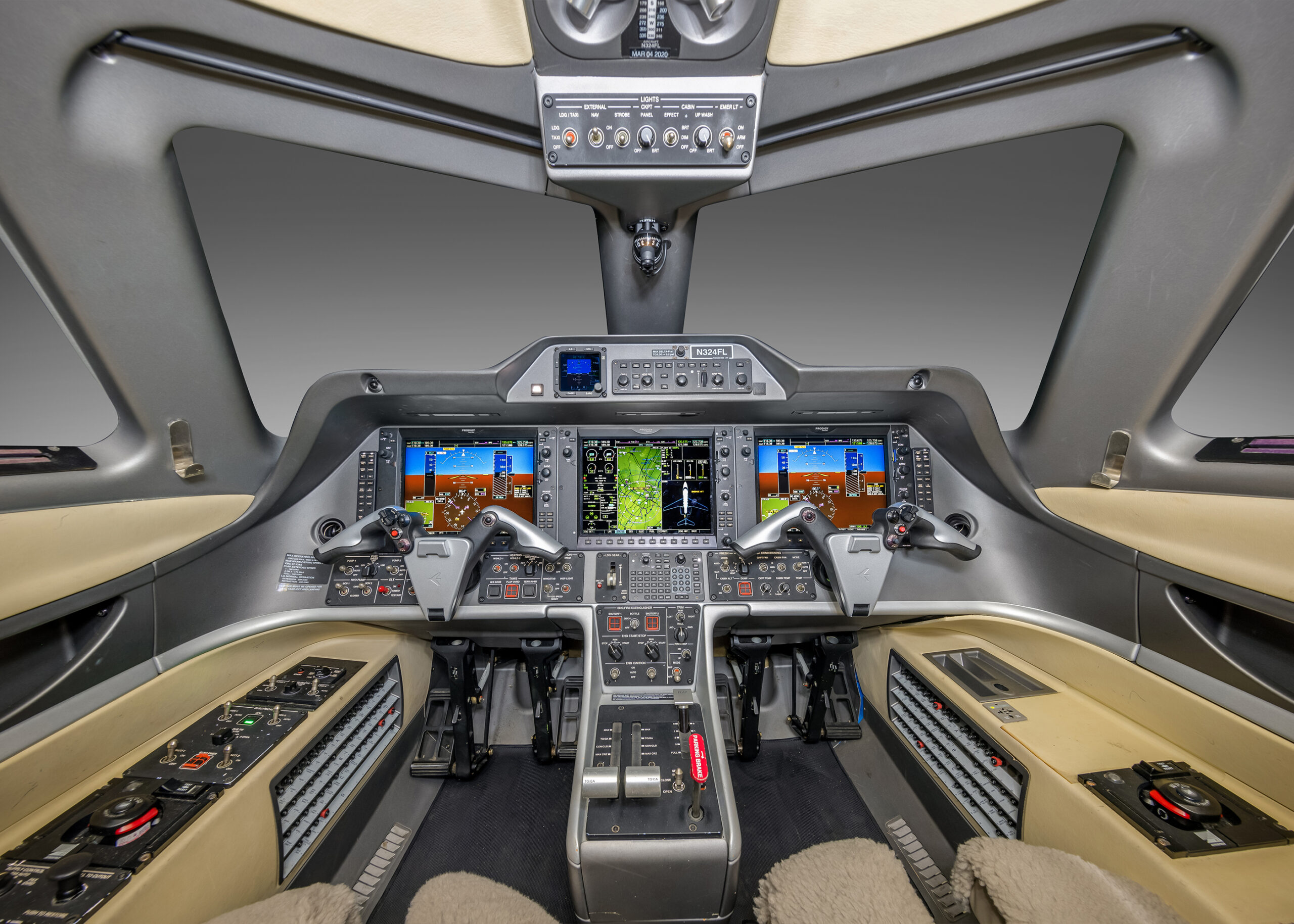 2012 Embraer Phenom 300