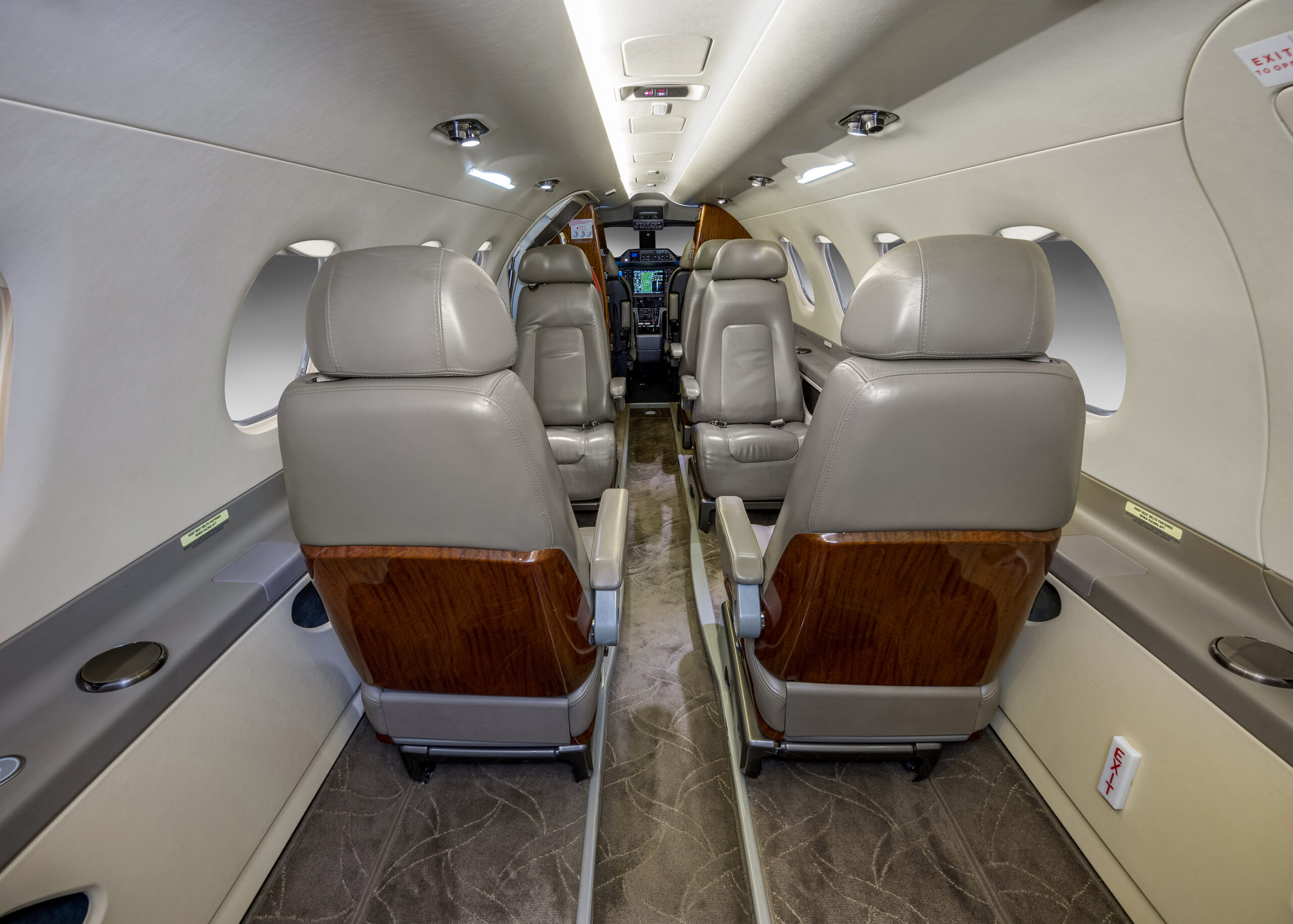 2012 Embraer Phenom 300