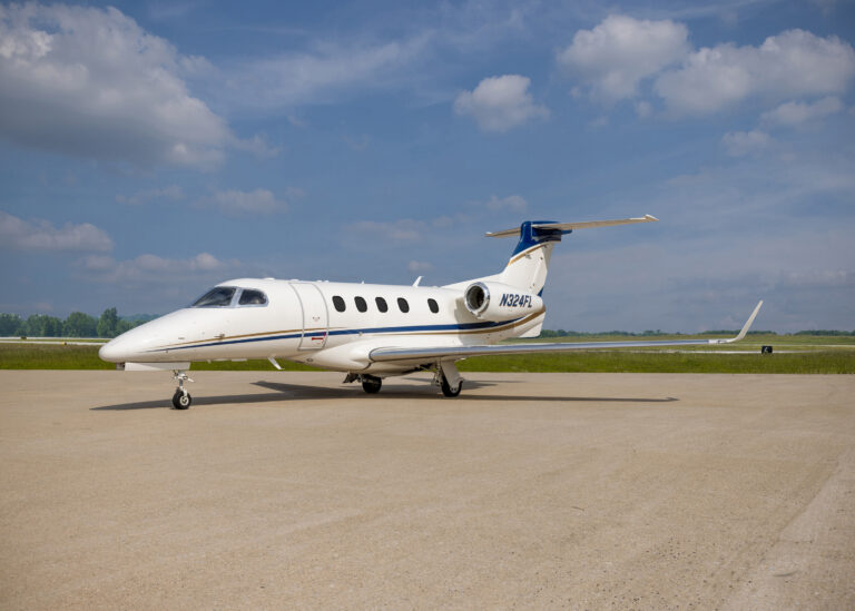 2012 Embraer Phenom 300 N324FL / 50500075