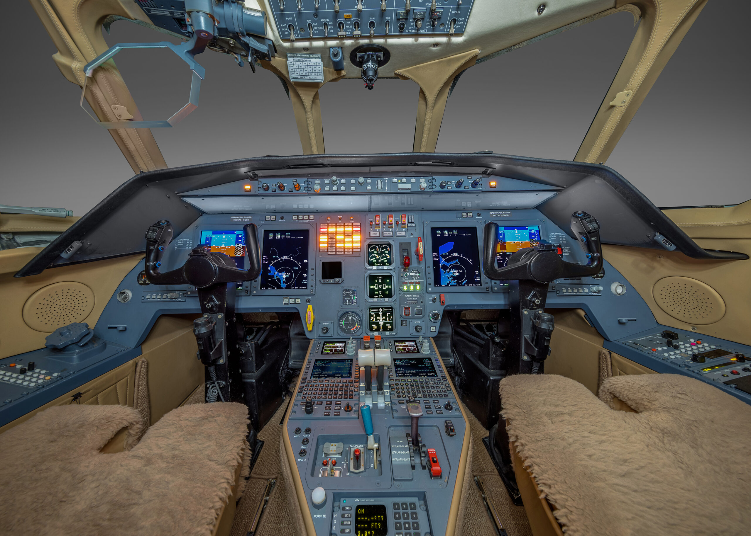 1999 Dassault Falcon 2000